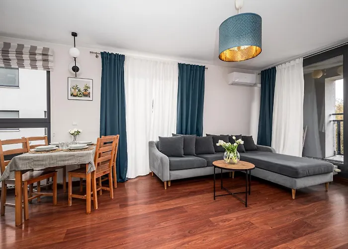 Gorczewska 181 Free Garage By Perfect Warszawa