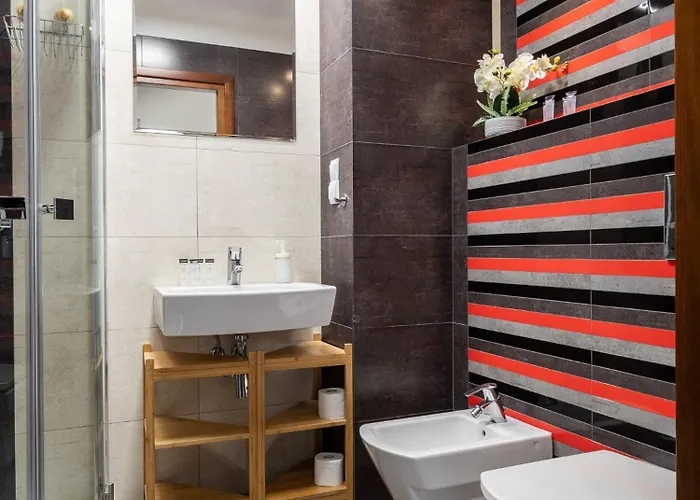 Gorczewska 181 Free Garage By Perfect *